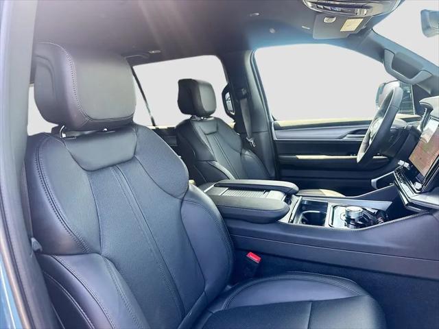 2026 Jeep Grand Wagoneer 4x2