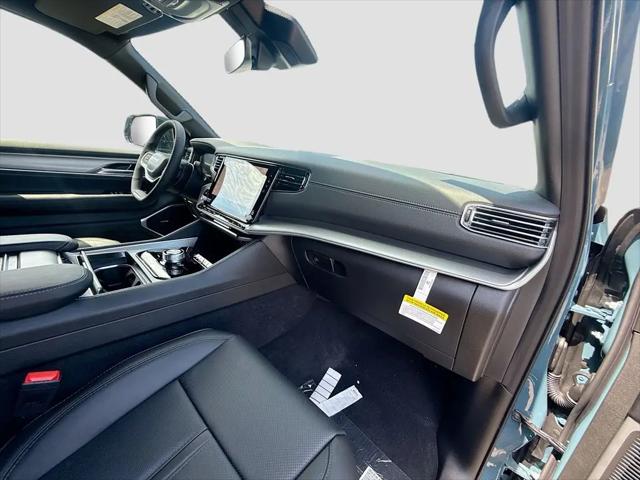 2026 Jeep Grand Wagoneer 4x2