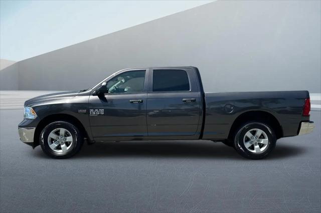 2023 Ram 1500 Classic SLT Crew Cab 4x2 6'4" Box