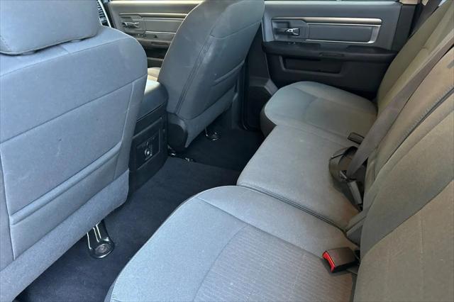 2023 Ram 1500 Classic SLT Crew Cab 4x2 6'4" Box