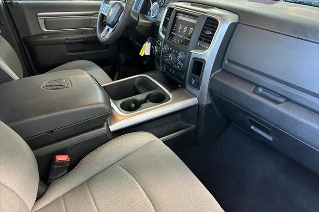 2023 Ram 1500 Classic SLT Crew Cab 4x2 6'4" Box
