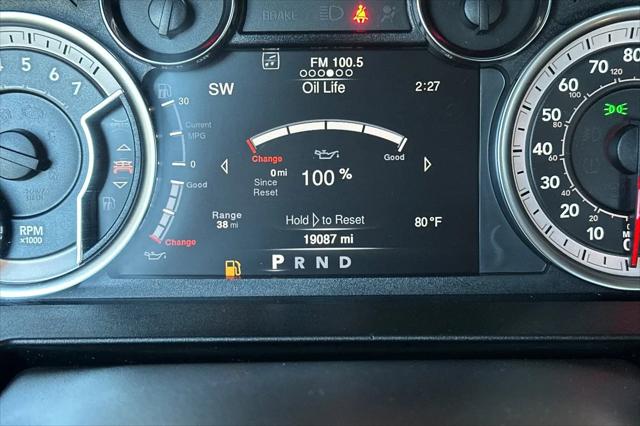 2023 Ram 1500 Classic SLT Crew Cab 4x2 6'4" Box