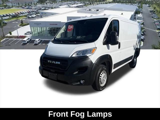 2025 Ram ProMaster 2500 Cargo Van Tradesman Low Roof 136" WB w/Pass Seat