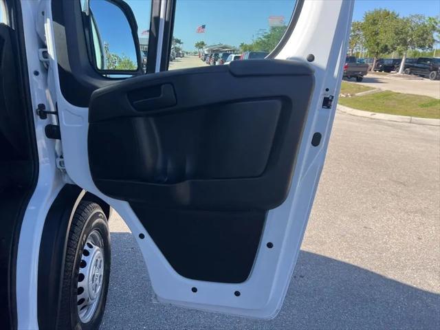 2025 Ram ProMaster 2500 Cargo Van Tradesman Low Roof 136" WB w/Pass Seat