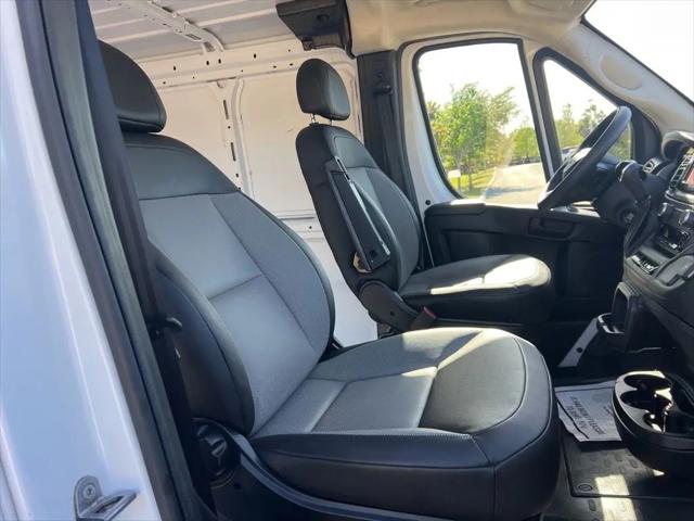 2025 Ram ProMaster 2500 Cargo Van Tradesman Low Roof 136" WB w/Pass Seat