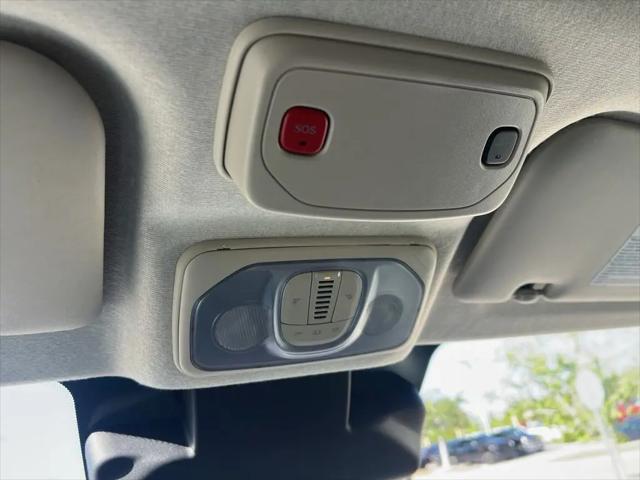 2025 Ram ProMaster 2500 Cargo Van Tradesman Low Roof 136" WB w/Pass Seat