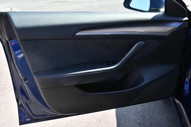 2022 Tesla Model 3 Rear-Wheel Drive
