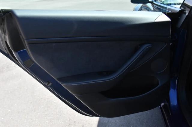 2022 Tesla Model 3 Rear-Wheel Drive