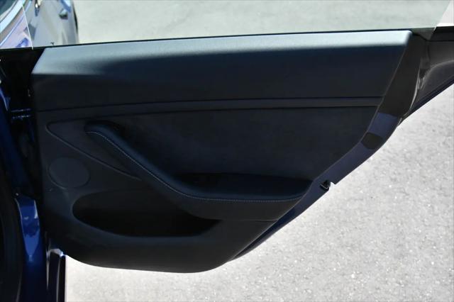 2022 Tesla Model 3 Rear-Wheel Drive