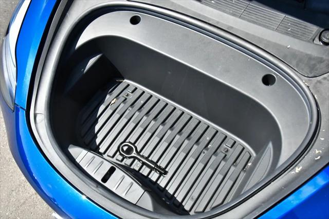 2022 Tesla Model 3 Rear-Wheel Drive