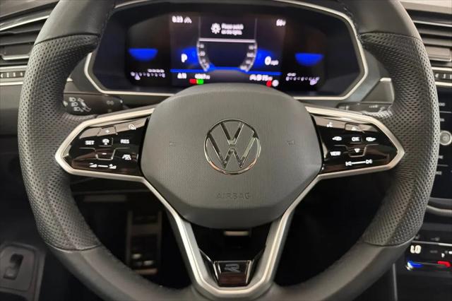 2024 Volkswagen Tiguan 2.0T SE R-Line Black