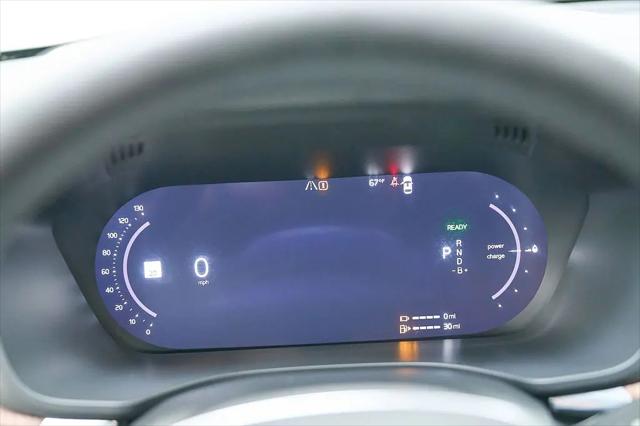 2024 Volvo XC60 Recharge T8 Plus Dark Theme