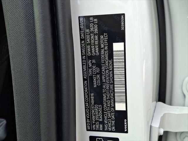 2026 Volvo XC60 B5 Plus