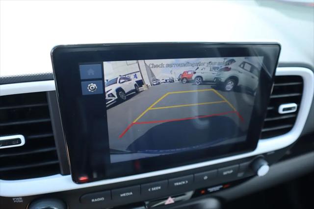 2026 Hyundai Venue SEL w/Two-Tone Roof