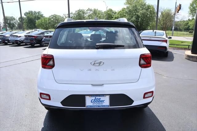 2026 Hyundai Venue SEL w/Two-Tone Roof