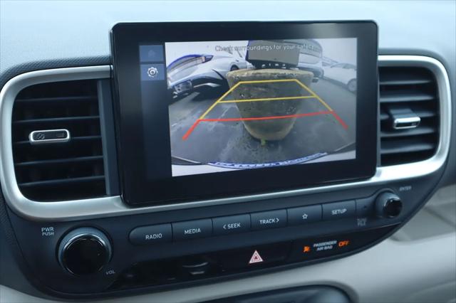 2026 Hyundai Venue SEL w/Two-Tone Roof