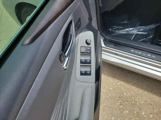 2021 Toyota Avalon Limited Hybrid
