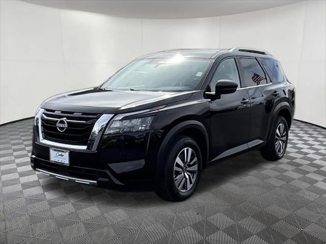 2025 Nissan Pathfinder SL 4WD