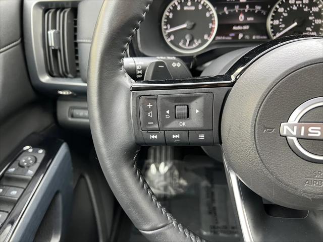 2025 Nissan Pathfinder SL 4WD