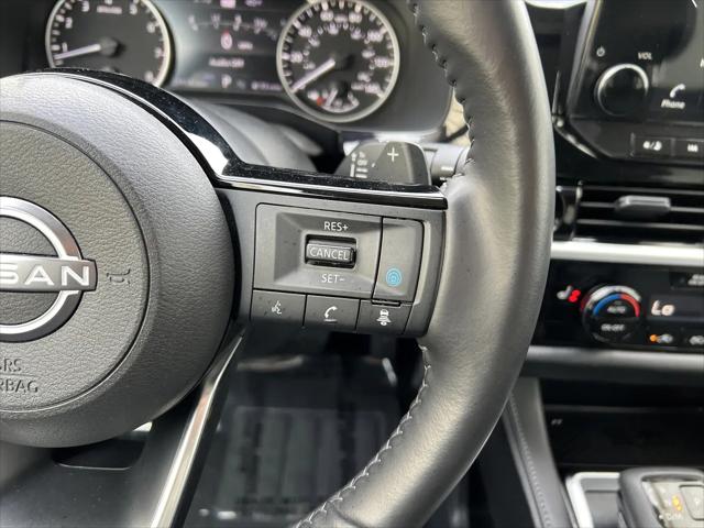 2025 Nissan Pathfinder SL 4WD