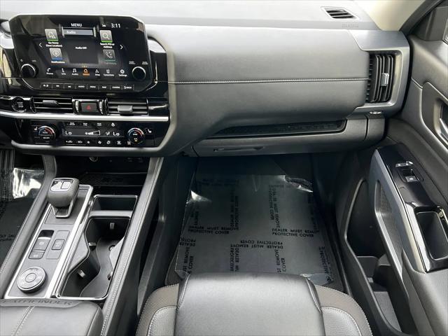 2025 Nissan Pathfinder SL 4WD