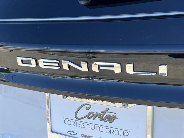 2026 GMC Acadia Denali AWD