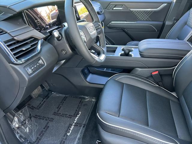 2026 GMC Acadia Denali AWD
