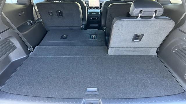 2026 GMC Acadia Denali AWD