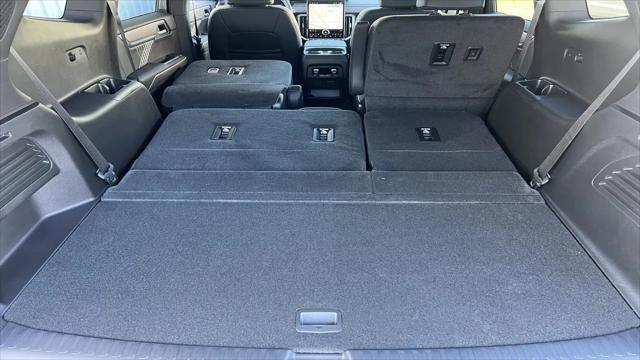 2026 GMC Acadia Denali AWD
