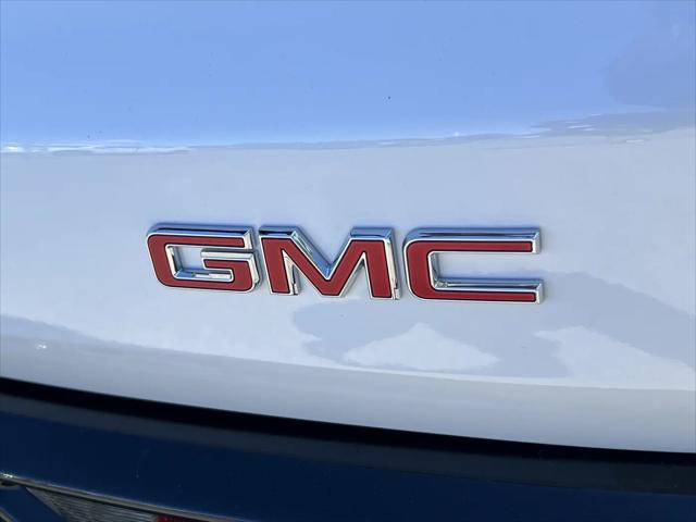 2026 GMC Acadia Denali AWD