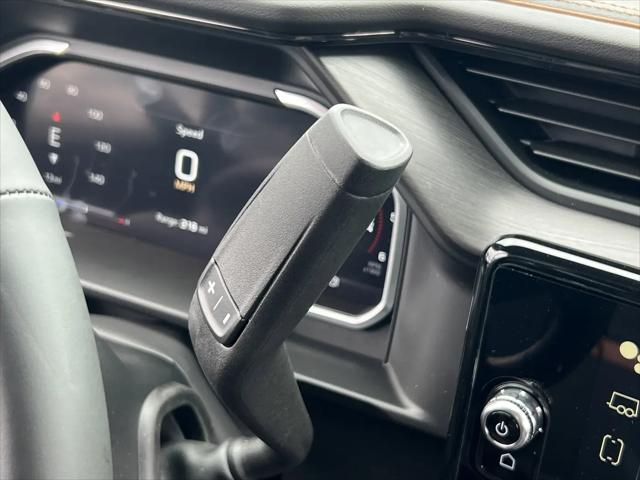 2026 GMC Sierra 2500HD Crew Cab, Standard Bed, AT4, 4WD