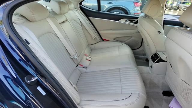 2026 Genesis G70 2.5T RWD Prestige