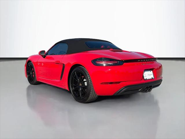 2025 Porsche 718 Boxster S