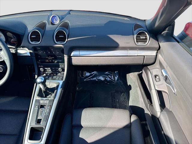 2025 Porsche 718 Boxster S