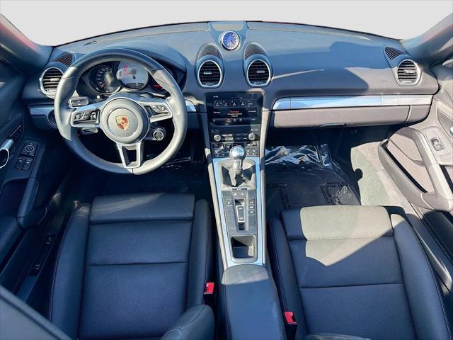2025 Porsche 718 Boxster S