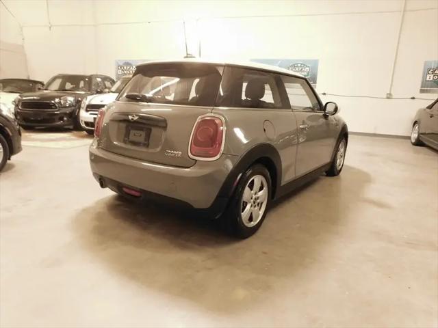 2017 MINI Hardtop Cooper