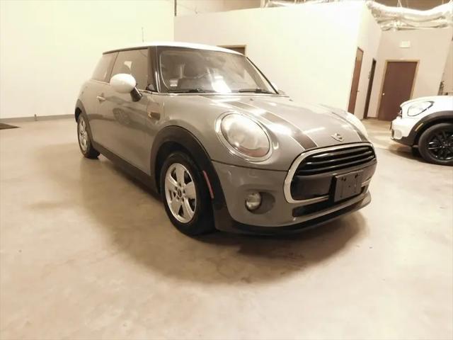 2017 MINI Hardtop Cooper
