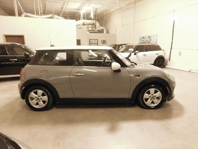 2017 MINI Hardtop Cooper