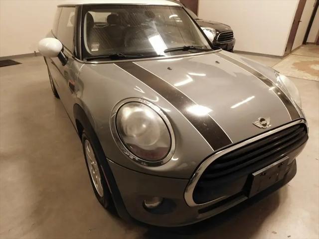 2017 MINI Hardtop Cooper