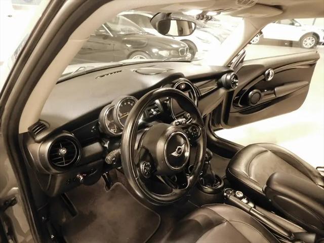 2017 MINI Hardtop Cooper