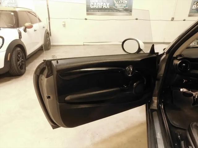 2017 MINI Hardtop Cooper