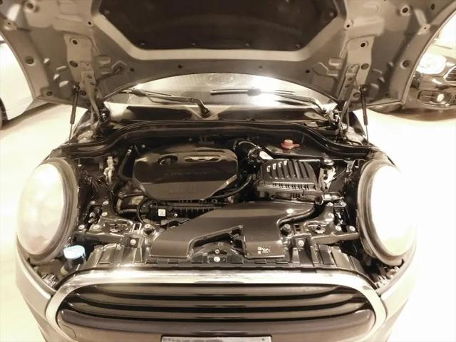 2017 MINI Hardtop Cooper
