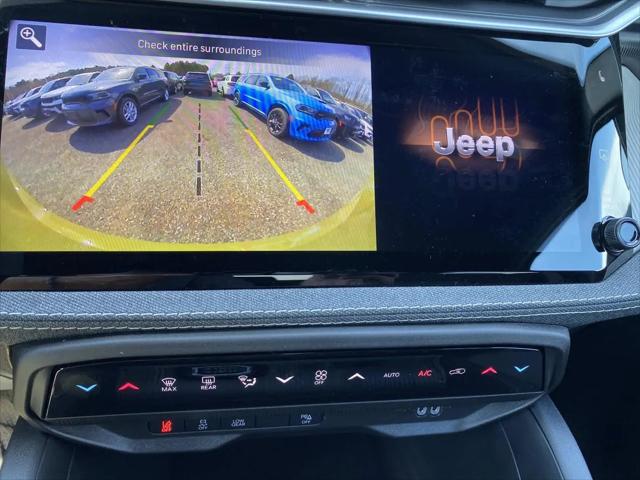 2026 Jeep Cherokee Laredo 4x4