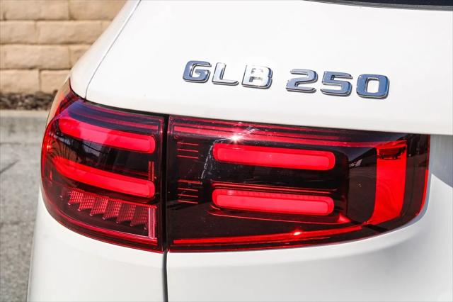 2026 Mercedes-Benz GLB 4MATIC