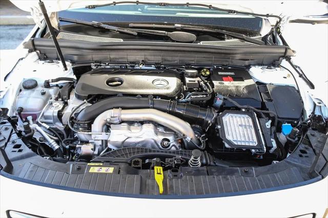 2026 Mercedes-Benz GLB 4MATIC