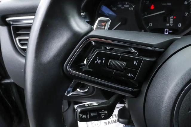 2023 Porsche Macan Macan