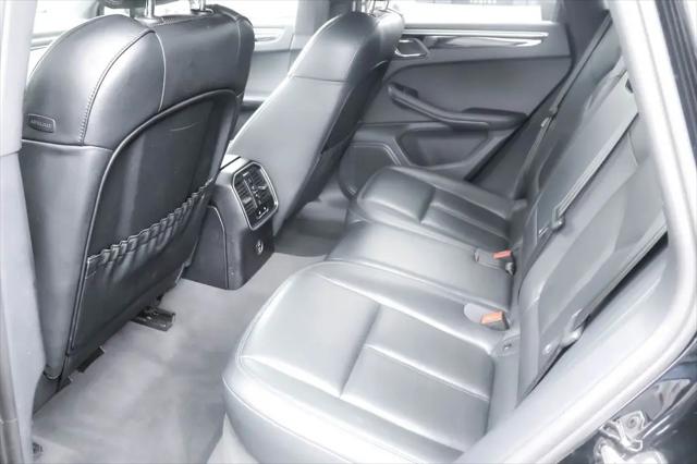 2023 Porsche Macan Macan