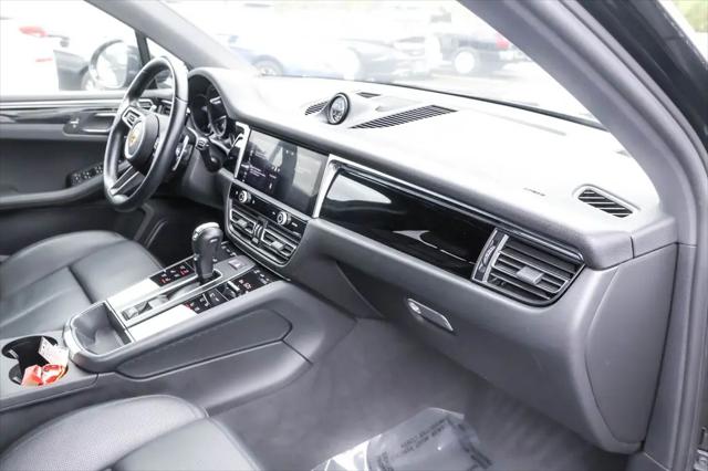 2023 Porsche Macan Macan