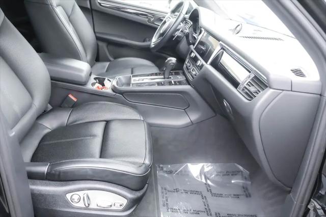 2023 Porsche Macan Macan