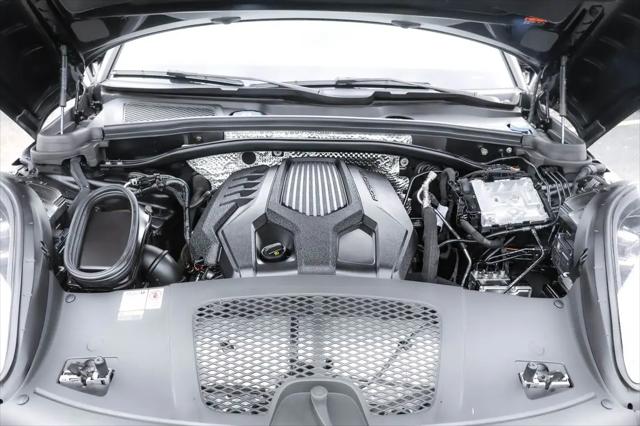 2023 Porsche Macan Macan